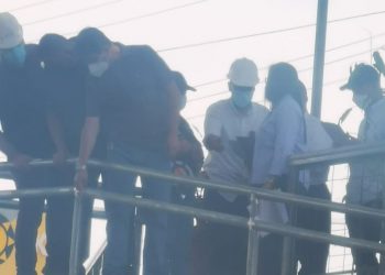 Inspeccionan en Santa Ana parada de buses que costó $35,000