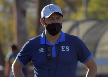 Joshua Pérez, jugador de la Selecta: «El fútbol en El Salvador puede cambiar con Hugo Pérez»