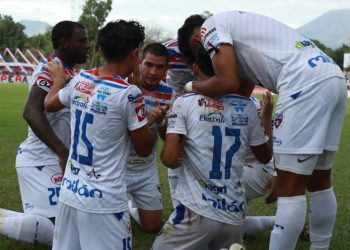 Firpo derrota 2-0 a Jocoro y se lo dedica al Teco Luna