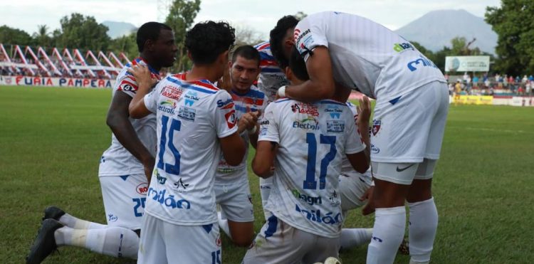 Dedicatoria de Firpo para Teco Luna. Foto Edison González