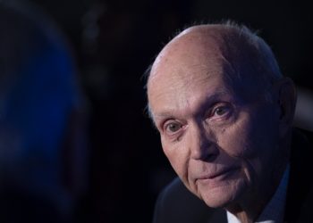 Muere Michael Collins, astronauta de la primera misión a la Luna