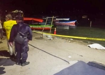Una persona fallecida y otra desaparecida luego de que una lancha volcara en el lago de Ilopango