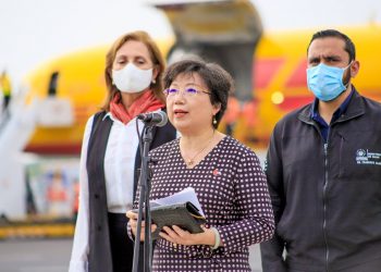 Embajadora de China destaca velocidad del proceso de vacunación contra la COVID-19 en El Salvador