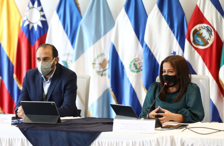 Foto / @SecPrensaSV