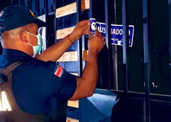 Autoridades de Costa Rica intervinieron 900 fiestas y cerraron 33 locales por incumplir medidas sanitarias