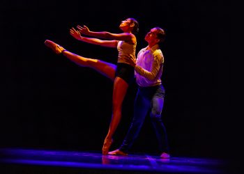 Celebran el Día Internacional de la Danza con espectáculo sin precedentes