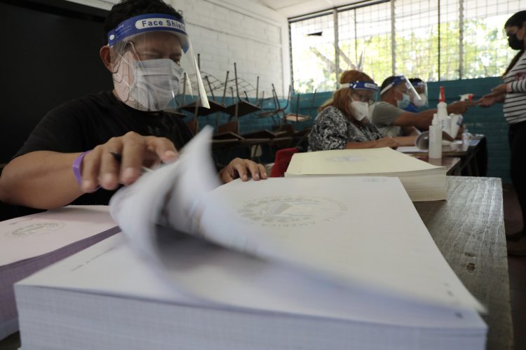 Las elecciones de alcaldes y diputados fueron celebradas el pasado 28 de febrero. / FOTO: Diario El Salvador
