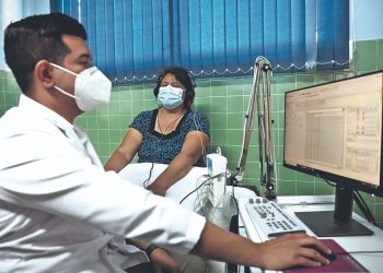 ISRI beneficia a personas con padecimientos neurológicos