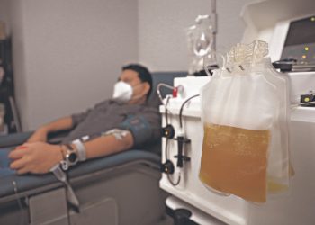 ISRI beneficia a personas con padecimientos neurológicos