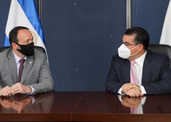 Ministro de Seguridad se reúne con Fiscal General para coordinar esfuerzos contra el crimen