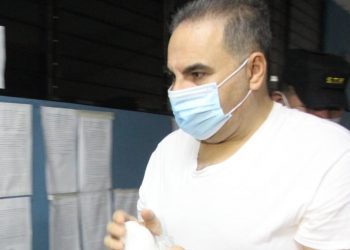 Cámara le descuenta dos años de cárcel a expresidente Saca y podría salir en octubre de este año