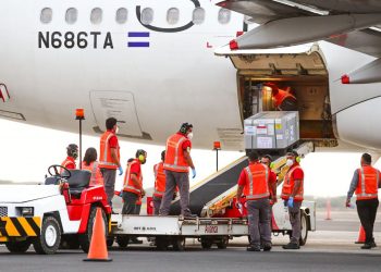 El Salvador recibirá este domingo 96 mil vacunas contra la COVID-19 de iniciativa COVAX