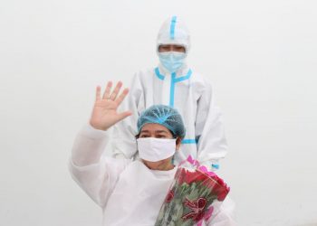 20 salvadoreños reciben el alta luego de vencer la COVID-19 en Hospital El Salvador