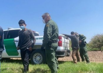 «Cruzamos pero no se dio»: Estados Unidos expulsa a inmigrantes en virtud del Título 42