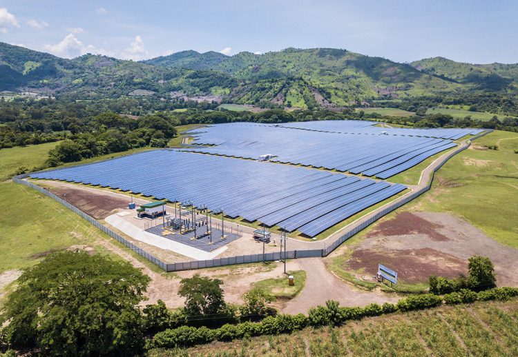 La generación de energía solar fotovoltaica en el país representó 8.48 % en 2020.
