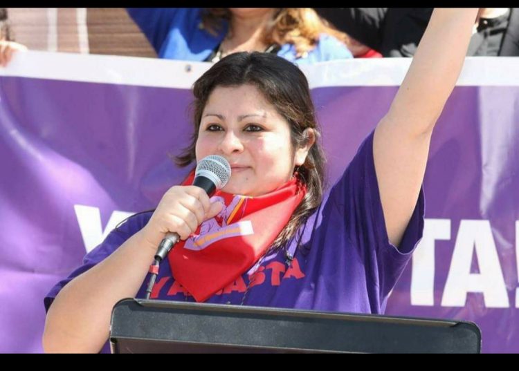 Protestas. Rivera pide justicia económica para los inmigrantes. Foto cortesía.