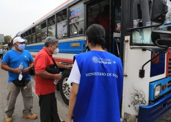 Vacunación COVID-19: los centros de transporte funcionaron con normalidad
