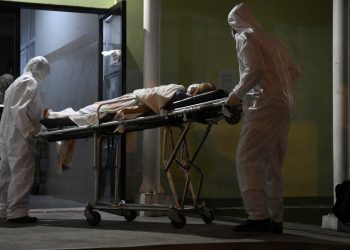 Las UCI en cinco hospitales de Guatemala se quedan sin cupo