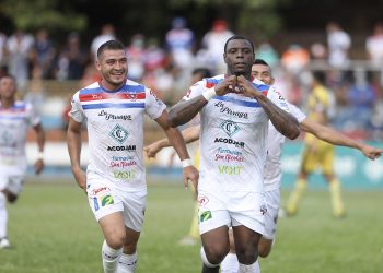 Firpo se impuso a 11 Deportivo y toma protagonismo en la tabla del grupo A