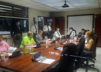 Comisión de Salud no logra superar el veto a reformas de Ley del Consejo Superior de Salud