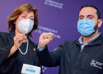 Gobierno de El Salvador entrega donativo de 10,000 ampollas de fentanilo a Costa Rica