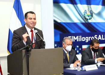 Presidente del Corredor en Los Ángeles: «A EE.UU.  le encantaría ver que no solo exportamos productos, sino empresarios»