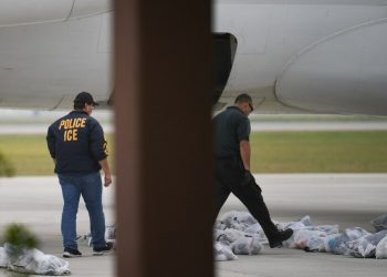 Joe Biden nomina a un hispano como nuevo director del ICE