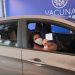 Una salvadoreña que estuvo ingresada dos meses por COVID-19, recibió la vacuna en autoservicio