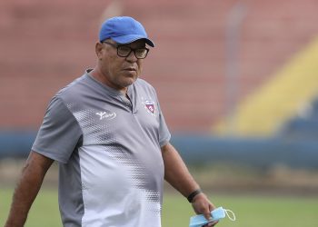 Eraldo Correia, auxiliar técnico de Firpo: «Debo someterme a las órdenes de Roberto Gamarra»