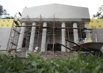 Asamblea deja salón inconcluso por $400,000