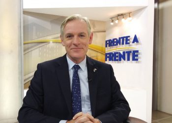 Brendan O’Brien: «Siempre vamos a tener una relación fuerte con El Salvador»