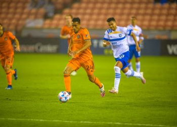 Darwin Cerén debutó con triunfo en la MLS