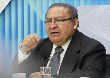 Analistas cuestionan que cuotas partidarias predominen en elección de magistrados