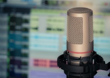 Después de Spotify, Apple se abre a tendencia de podcasts por suscripción paga