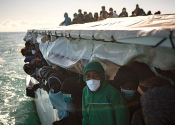 Rescatan dos barcos de migrantes en el Mediterráneo