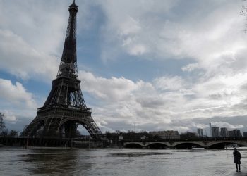 La Torre Eiffel volverá a abrir al público el 16 de julio