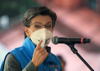 Alcaldesa de Bogotá contrae coronavirus en pleno pico de contagios en Colombia