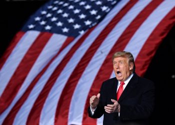 Facebook anunciará el 5 de mayo su decisión final sobre la cuenta de Trump