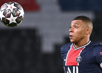 Mbappé, tocado, entra en la lista del PSG para viajar a Manchester