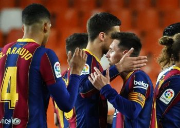 LaLiga investigará a jugadores del Barcelona por reunión en casa de Messi