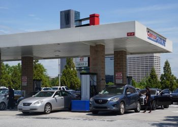 Temor por escasez de gasolina en EE. UU. tras ataque cibernético a red de oleoductos