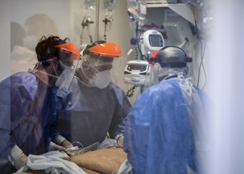 Argentina entrará en confinamiento total por nueve días por ola de covid