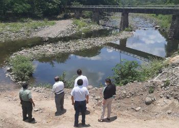 Autoridades verifican el estado del río San Francisco, en Gotera