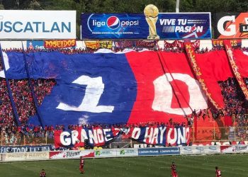 FAS se encomendó a «La 10» del Mágico González en el Estadio Cuscatlán