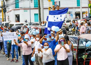 Hondureños agradecen donativo de 34,000 dosis de vacunas anti-COVID-19 por parte de El Salvador