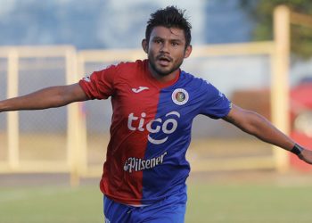 FAS dio un paso importante hacia las semifinales, al derrotar 2-1 a Limeño