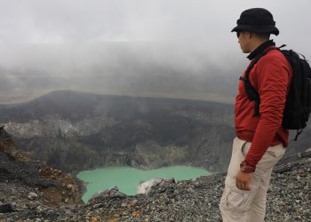 Volcán Ilamatepec, el gigante con corazón turquesa