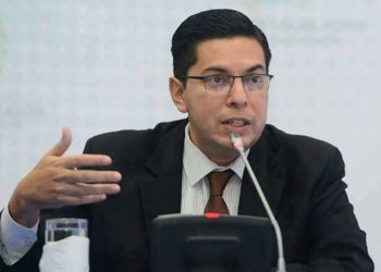 Magistrado de la Sala destituido, Aldo Cader, «renuncia» a su cargo