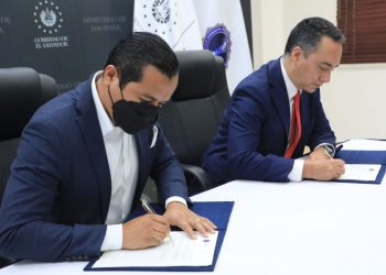 Ministerio de Hacienda y Fiscalía suscriben convenio para fortalecer Plan Antievasión