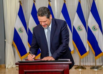 Presidente Nayib Bukele juramenta a nuevos viceministros de Gobernación y de Relaciones Exteriores